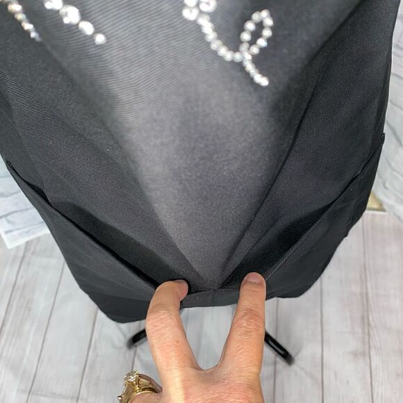 Big accessories cosmetologist apron w/front pockets black w/silver studs - Picture 2 of 9